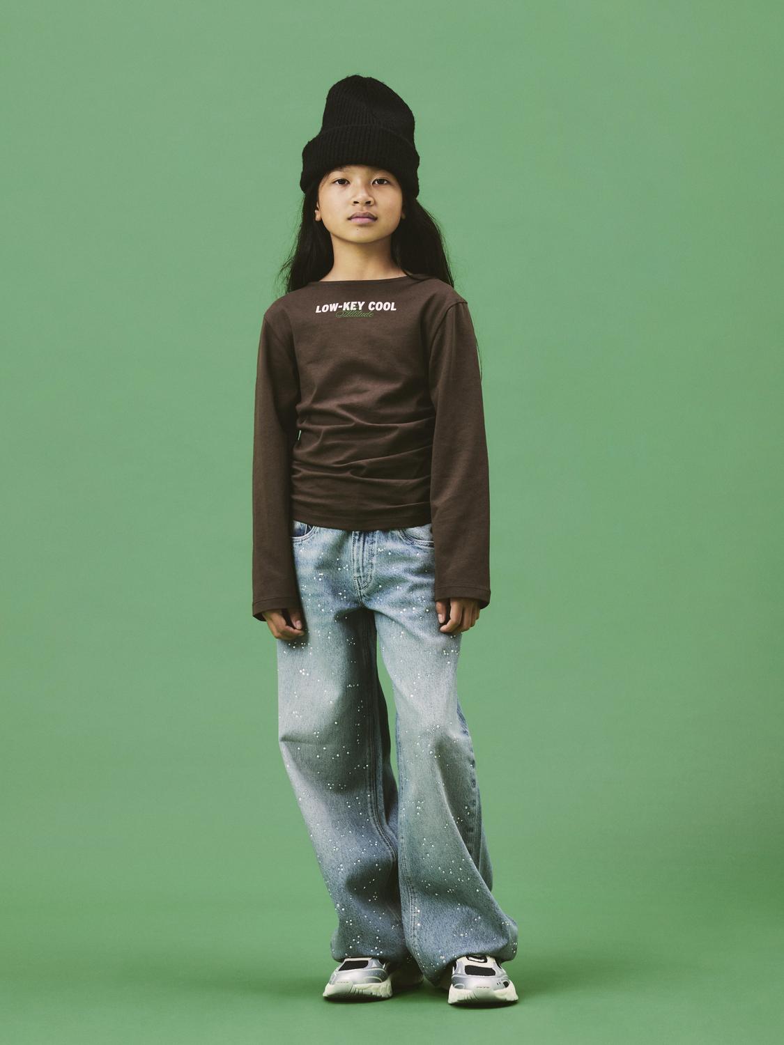 model_shot-detail